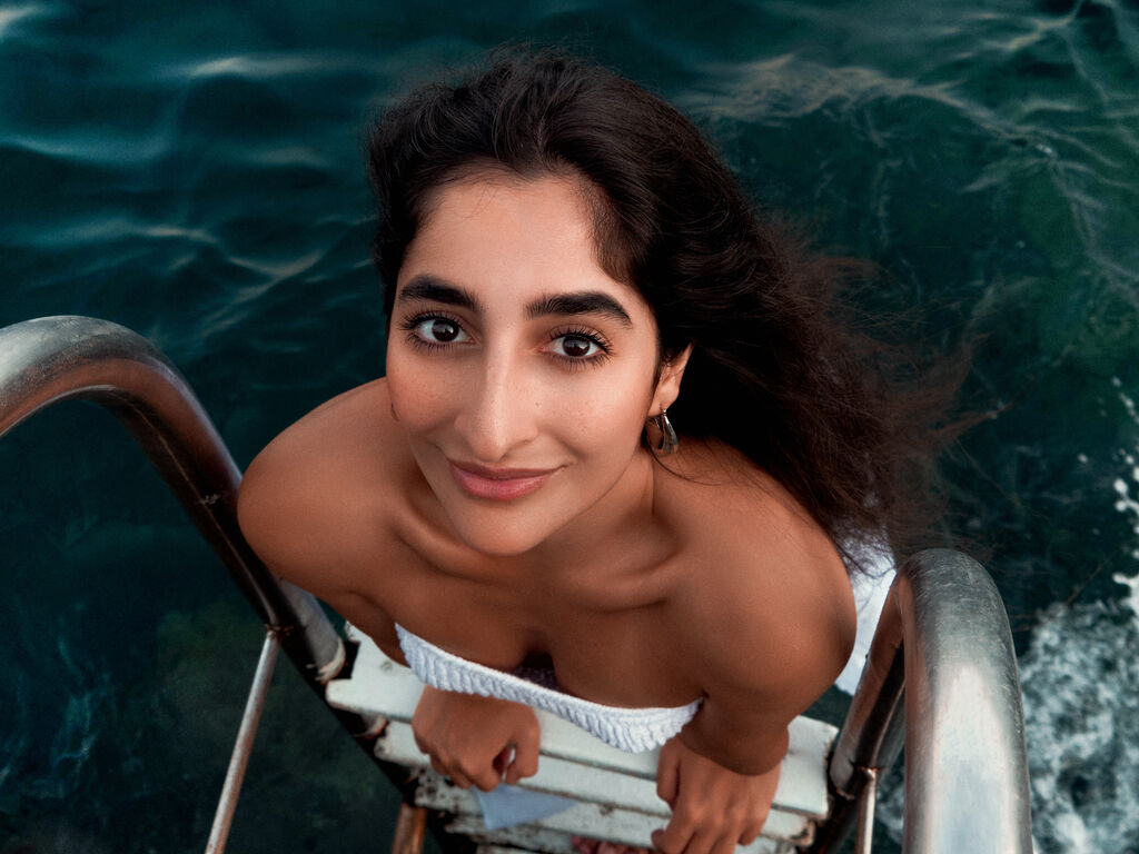 Profile image of Monica
